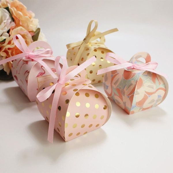 gift wrap boxes wedding favors bags party supplies candy chocolate paper box packaging with tassels and ribbing package decoration
gift wrap boxes wedding favors bags party supplies candy chocolate paper box packaging with tassels and ribbing package decoration