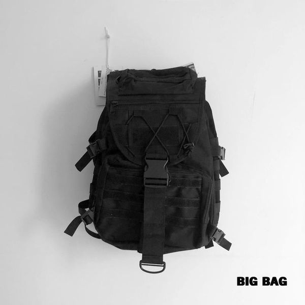 backpack men's fashion brand large capacity ins and women's functional trend take on street harbor style leisure
backpack men's fashion brand large capacity ins and women's functional trend take on street harbor style leisure