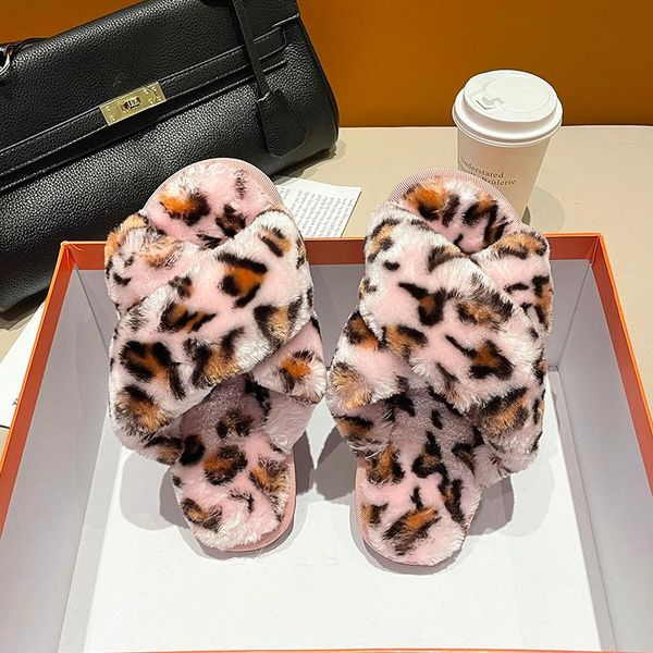 slippers 2021 winter home animal pattern leopard women fur bedroom leisure girls plush shoes slip-on ladies fluffy, Black
slippers 2021 winter home animal pattern leopard women fur bedroom leisure girls plush shoes slip-on ladies fluffy, Black