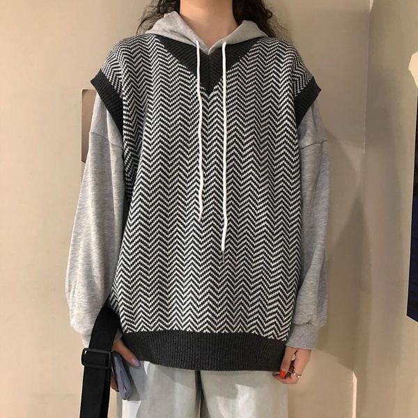 women's vests sweater women autumn/winter 2021 korean version of the retro striped loose profile student vest jacket, Black;white
women's vests sweater women autumn/winter 2021 korean version of the retro striped loose profile student vest jacket, Black;white