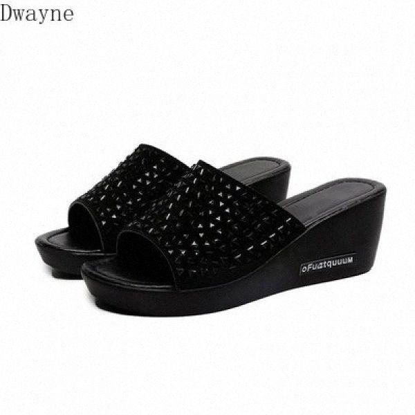 2020 new slippers women summer fashion wear muffin thick bottom word beach shoes wedge heel rhinestone sandals and slippers c5yn#, Black
2020 new slippers women summer fashion wear muffin thick bottom word beach shoes wedge heel rhinestone sandals and slippers c5yn#, Black