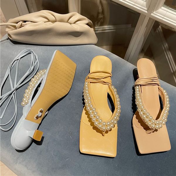2021 women slippers flip flops sandals shoes for woman fashion pearl ladies heel slides casual ankle strap female sandals shoes, Black
2021 women slippers flip flops sandals shoes for woman fashion pearl ladies heel slides casual ankle strap female sandals shoes, Black