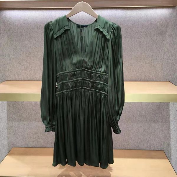dsigners fadan 's new vneck slim pleated dress in spring and summer of coat celebrity temperament short knitted cardigan girl, White;black
dsigners fadan 's new vneck slim pleated dress in spring and summer of coat celebrity temperament short knitted cardigan girl, White;black