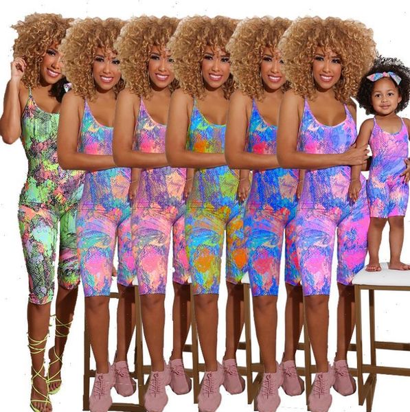 summer womens jumpsuits four pieces sets mother and kids printing spaghetti u neck skinny knee length playsuits beach holidays outfits, Black;white
summer womens jumpsuits four pieces sets mother and kids printing spaghetti u neck skinny knee length playsuits beach holidays outfits, Black;white
