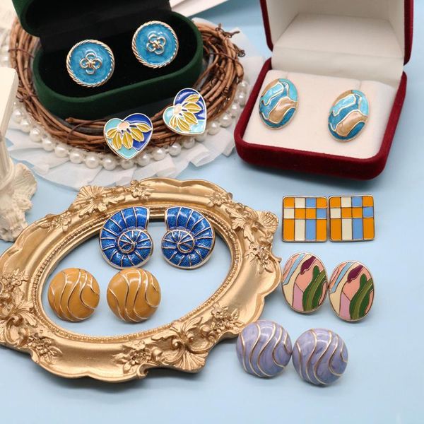 round squre love heart creative enamel earrings multi-colour trendy retro hangle stud-alloy oriental piercing for mujer girls ac stud, Golden;silver
round squre love heart creative enamel earrings multi-colour trendy retro hangle stud-alloy oriental piercing for mujer girls ac stud, Golden;silver