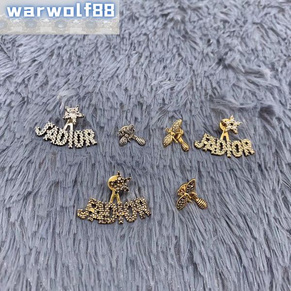 design earrings d classic home dijia ja diamond inlaid bee women's version asymmetric letter, Golden
design earrings d classic home dijia ja diamond inlaid bee women's version asymmetric letter, Golden
