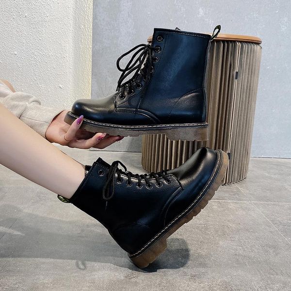 boots add flocking british wind handsome female winter 2021 students joker in heavy locomotive short, Black
boots add flocking british wind handsome female winter 2021 students joker in heavy locomotive short, Black