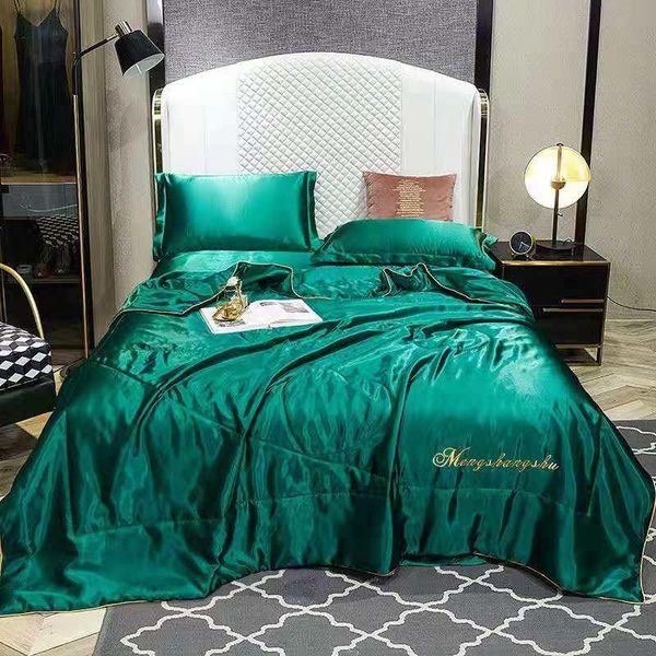comforters & sets 1pcs summer blanket ice silk quilt cool feeling sleeping naked duvet embroidered washable full king textile process beddin
comforters & sets 1pcs summer blanket ice silk quilt cool feeling sleeping naked duvet embroidered washable full king textile process beddin