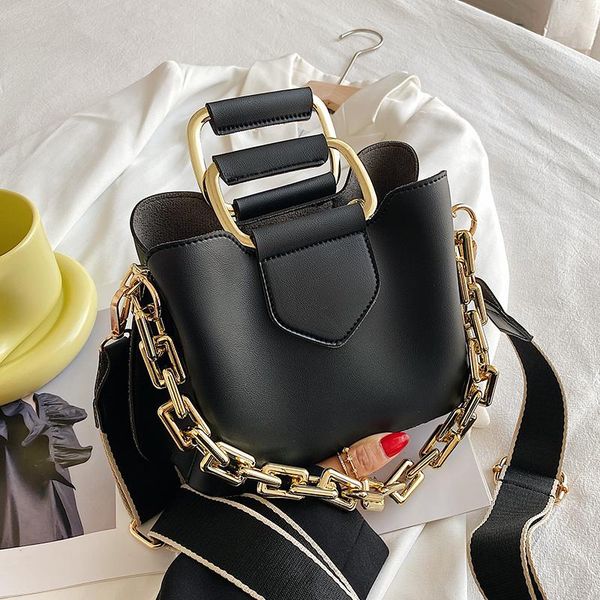 evening bags thick chain 2021 luxury women's pu leather small crossbody with short handle shoulder purses and handbag casual fashion sa
evening bags thick chain 2021 luxury women's pu leather small crossbody with short handle shoulder purses and handbag casual fashion sa