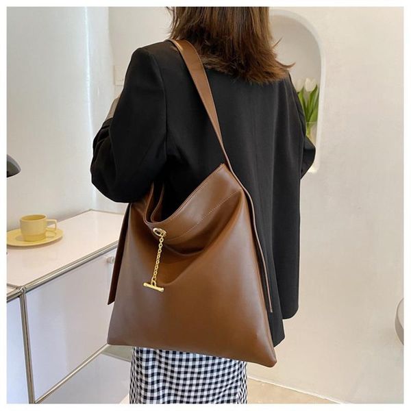evening bags 2021 fashion single shoulder messenger bag large capacity satchels 100% full genuine leather handbags
evening bags 2021 fashion single shoulder messenger bag large capacity satchels 100% full genuine leather handbags