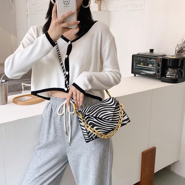 cross body thick handle crossbody bags for women 2021 quality pu leather designer handbags lady travel shoulder messenger
cross body thick handle crossbody bags for women 2021 quality pu leather designer handbags lady travel shoulder messenger
