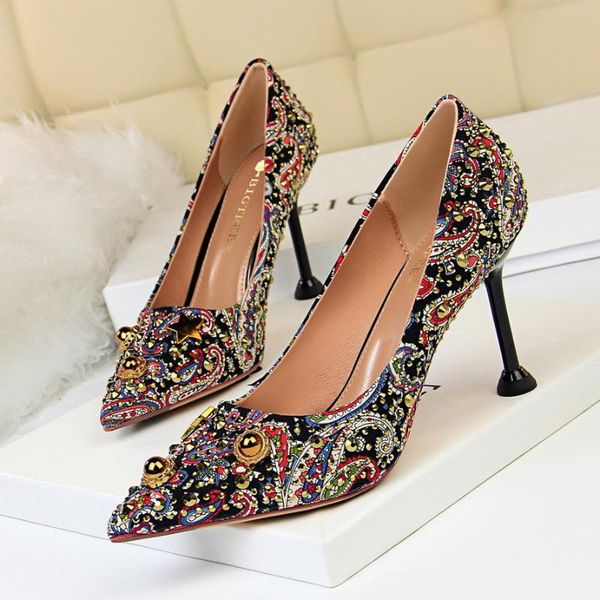 high heels pumps retro heel banquet water drill luxury shoes women designers ladies wedding dress, Black
high heels pumps retro heel banquet water drill luxury shoes women designers ladies wedding dress, Black