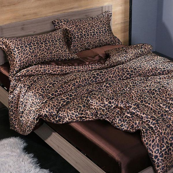 bedding sets high-end temperament leopard coffee, mulberry silk, real four-piece suit, summer silky quilt cover sheet
bedding sets high-end temperament leopard coffee, mulberry silk, real four-piece suit, summer silky quilt cover sheet