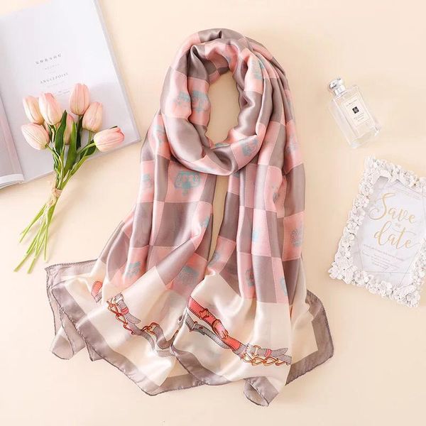 scarves yulaili 2021 fashion case grain design silk for women print scarfs female shawls and wraps lady satin scarf, Blue;gray
scarves yulaili 2021 fashion case grain design silk for women print scarfs female shawls and wraps lady satin scarf, Blue;gray