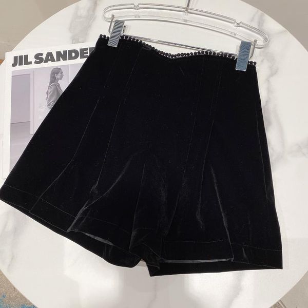 women's shorts 2021 winter gold velvet loose temperament high waist for women black all-matching sexy, White;black
women's shorts 2021 winter gold velvet loose temperament high waist for women black all-matching sexy, White;black