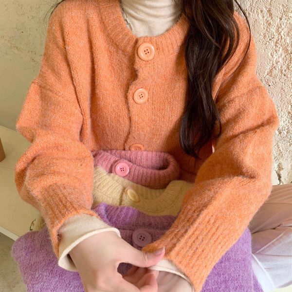 spring and autumn thick needle thickened knitted cardigan coat sweater fashion, White;black
spring and autumn thick needle thickened knitted cardigan coat sweater fashion, White;black