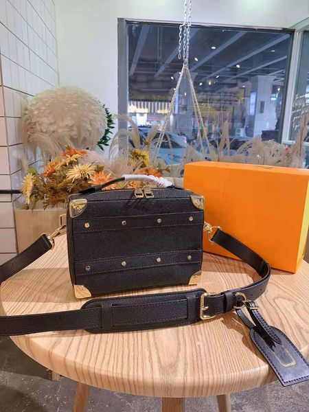 designer bags embossed single shoulder messenger vintage box bag leather purses tote ladies handbags shoulderbag handbag girls women
designer bags embossed single shoulder messenger vintage box bag leather purses tote ladies handbags shoulderbag handbag girls women
