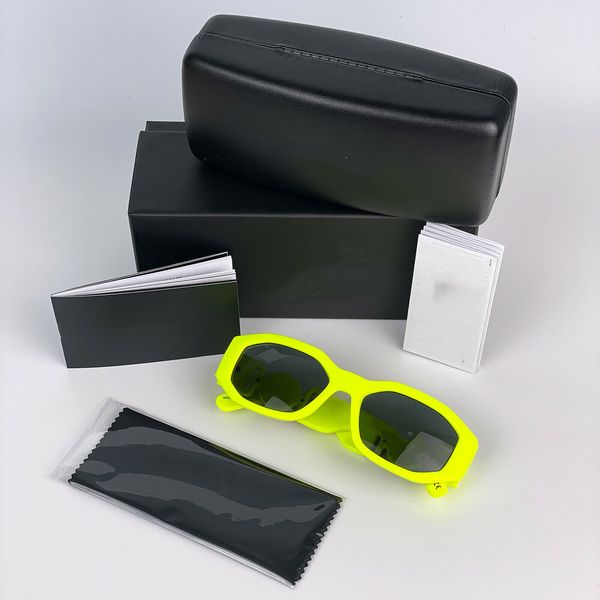 2021 sunglasses for men and women summer style sun glasses anti-ultraviolet retro shield lens plate full frame fashion eyeglasses come with, White;black
2021 sunglasses for men and women summer style sun glasses anti-ultraviolet retro shield lens plate full frame fashion eyeglasses come with, White;black