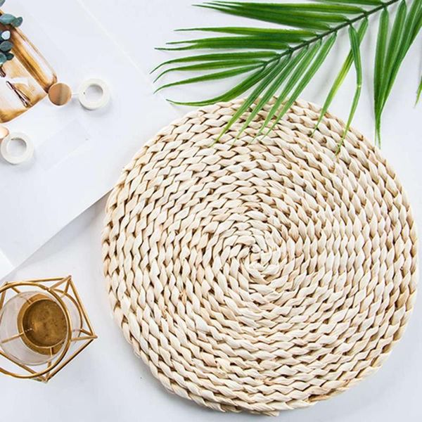 mats & pads 3pcs/set handmade corn husk woven placemat dining table heat insulation pot holder cup coasters kitchen accessories
mats & pads 3pcs/set handmade corn husk woven placemat dining table heat insulation pot holder cup coasters kitchen accessories
