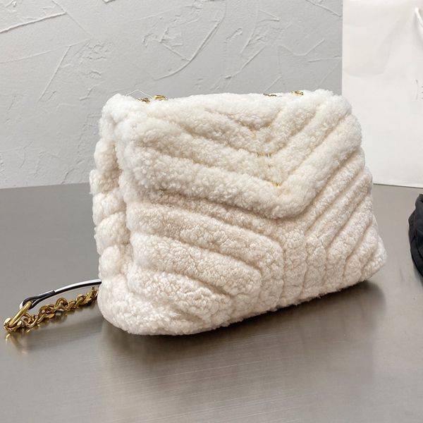 winter new teddy plush messenger bag fur handbag purse envelope style furry shoulder bags fashion letter golden chain flap handbags baguette
winter new teddy plush messenger bag fur handbag purse envelope style furry shoulder bags fashion letter golden chain flap handbags baguette