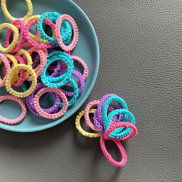 hair accessories 4color*8pcs/bag(32pcs) korean children's baby rubber band trumpet does not hurt elastic bands, Slivery;white
hair accessories 4color*8pcs/bag(32pcs) korean children's baby rubber band trumpet does not hurt elastic bands, Slivery;white