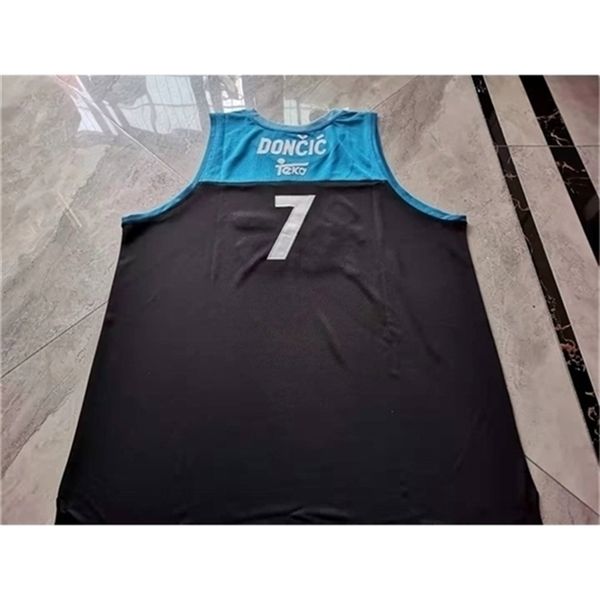 00980098rare basketball jersey men youth women vintage luka doncic real madrid euro league black blue high school college size s-5xl custom
00980098rare basketball jersey men youth women vintage luka doncic real madrid euro league black blue high school college size s-5xl custom