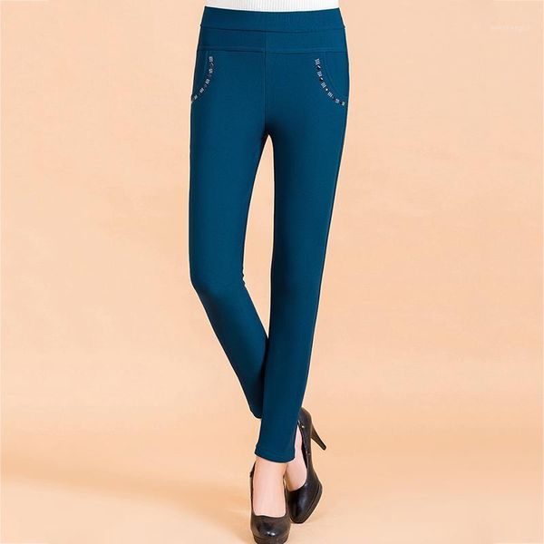 women's pants & capris middle-aged women casual harem pocket velvet thick trousers elastic spring autumn plus size mom lu1125, Black;white
women's pants & capris middle-aged women casual harem pocket velvet thick trousers elastic spring autumn plus size mom lu1125, Black;white