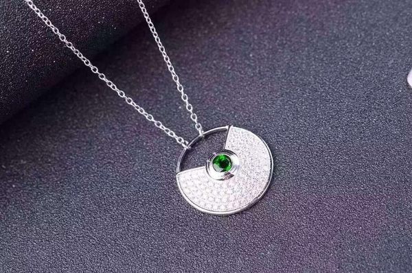 natural green diopside necklace gemstone pendant s925 silver fashion elegant semi-circular round women jewelry chains
natural green diopside necklace gemstone pendant s925 silver fashion elegant semi-circular round women jewelry chains