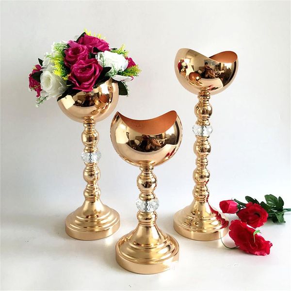 vases 10 pcs/ lot metal flower vase flowers pot luxury wedding table centerpiece event road lead for christmas party home decoration
vases 10 pcs/ lot metal flower vase flowers pot luxury wedding table centerpiece event road lead for christmas party home decoration