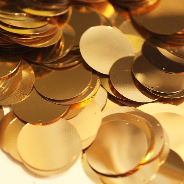 1500pc shimmer sequin embroidery bridal applique embellishment round square crystal mirror sewing hole iridescent wall loose party decor
1500pc shimmer sequin embroidery bridal applique embellishment round square crystal mirror sewing hole iridescent wall loose party decor
