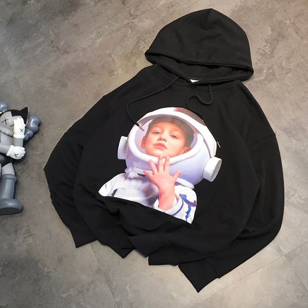 brand hoodie new couple korean astronaut boy print casual loose hooded sweater in autumn and winter of 21, Black
brand hoodie new couple korean astronaut boy print casual loose hooded sweater in autumn and winter of 21, Black