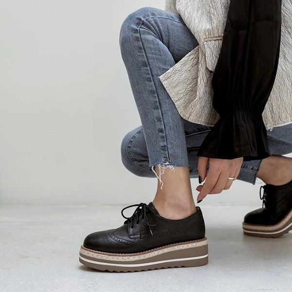 women's shoes genuine leather carved brogues natural ladies rubbed british style women heels black dress
women's shoes genuine leather carved brogues natural ladies rubbed british style women heels black dress