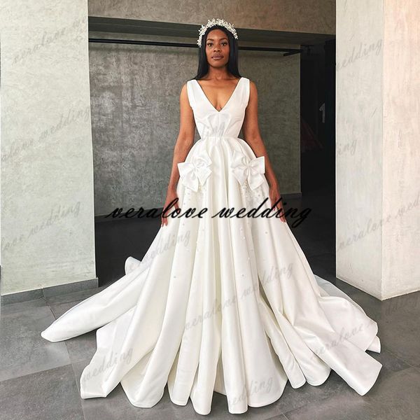 modest v-neck wedding dress 2021 sweep train slit a line bridal gown with bow country garden vestidos de noiva, White
modest v-neck wedding dress 2021 sweep train slit a line bridal gown with bow country garden vestidos de noiva, White