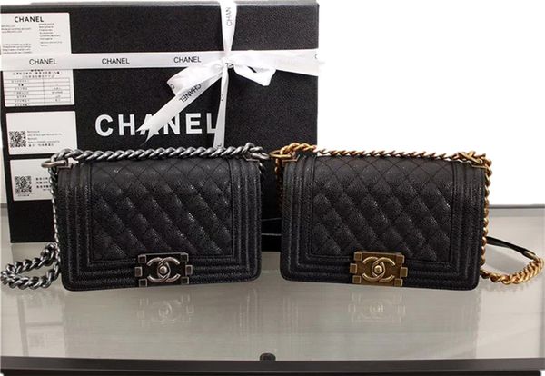 5a lv brand luxury designer women bags 2021 caviar leather shoulder purse black gold silver chain crossbody clutch pochette envelope bag wal
5a lv brand luxury designer women bags 2021 caviar leather shoulder purse black gold silver chain crossbody clutch pochette envelope bag wal