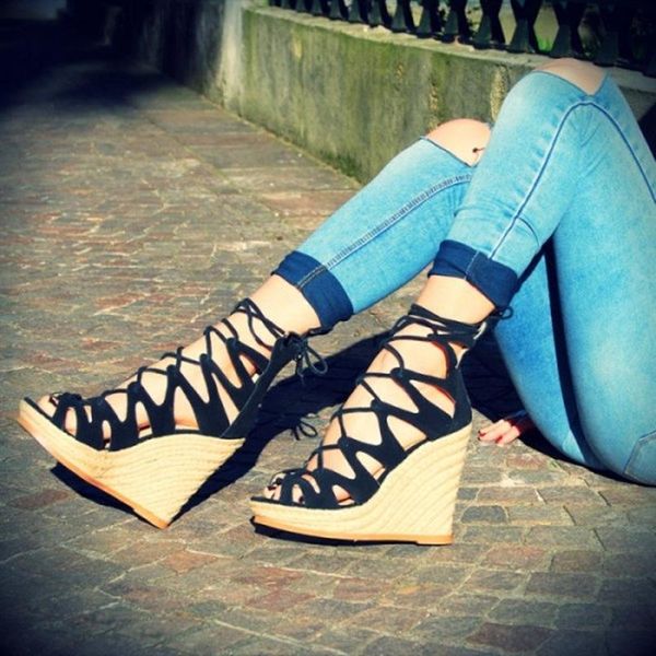 sandals fashion lace-up wedge black fuchsia suede peep toe platform wedges leisure hollow dress shoes big size 42
sandals fashion lace-up wedge black fuchsia suede peep toe platform wedges leisure hollow dress shoes big size 42