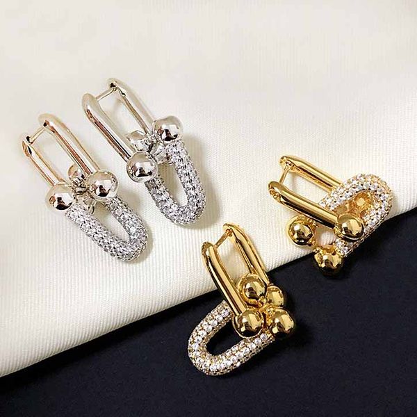 special style and shape connect drop earring with diamonds in 18k gold plated and platinum for women wedding jewelry gift bracelet ps6724, Golden
special style and shape connect drop earring with diamonds in 18k gold plated and platinum for women wedding jewelry gift bracelet ps6724, Golden