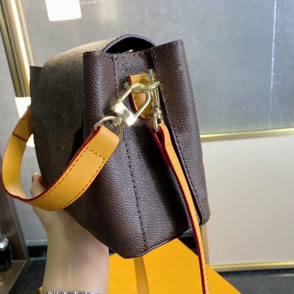 totes crossbody shoulder bags handbag designer bag tote handbags fashion brand genuine leather luxury high-quality size 20 5 14 cm with orig
totes crossbody shoulder bags handbag designer bag tote handbags fashion brand genuine leather luxury high-quality size 20 5 14 cm with orig