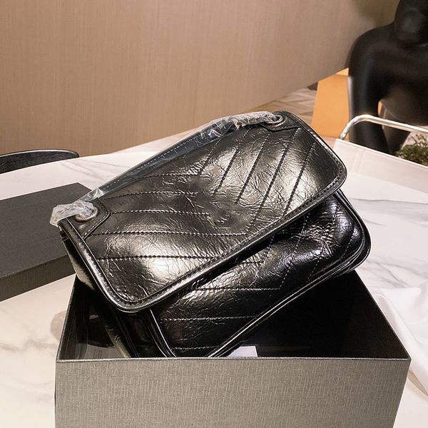 vintage womens messenger shoulder bags v-stitch chevron line luxurys designers clafskin cowhide multi pochette sacoche 27c cosmetic small fl
vintage womens messenger shoulder bags v-stitch chevron line luxurys designers clafskin cowhide multi pochette sacoche 27c cosmetic small fl