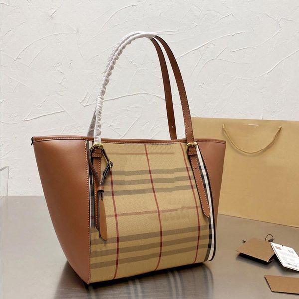 classic temperament deformation tote shopping bag large handbag stripe shoulder bags women handbags purse
classic temperament deformation tote shopping bag large handbag stripe shoulder bags women handbags purse
