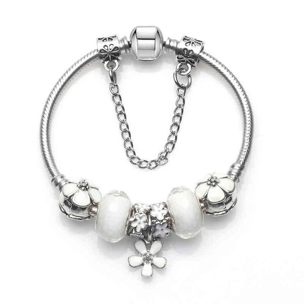 pandora-style european and american fashion all-match jewelry diy beaded bracelet, Golden;silver
pandora-style european and american fashion all-match jewelry diy beaded bracelet, Golden;silver