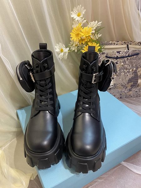 martin boots with spring / autumn belt bags small pure and fresh entrainment noble temperament shoe is deft wont have portmanteau feeling, Black
martin boots with spring / autumn belt bags small pure and fresh entrainment noble temperament shoe is deft wont have portmanteau feeling, Black