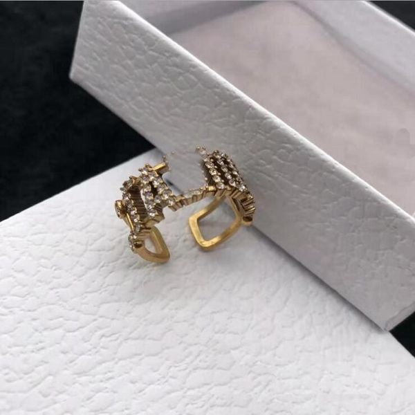 design jewelry 2021 new inlaid diamond for women jad letter star same ring, Golden;silver
design jewelry 2021 new inlaid diamond for women jad letter star same ring, Golden;silver