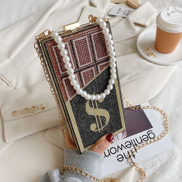 2021 spring and summer diamond inlaid chocolate clip dinner lady's hand dollar chain women's bag
2021 spring and summer diamond inlaid chocolate clip dinner lady's hand dollar chain women's bag