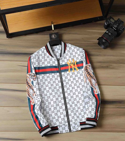2021 sale mens kanye west jacket hip hop windbreaker fashion designer jackets men women streetwear outerwear coat m-xxxl, Black;brown
2021 sale mens kanye west jacket hip hop windbreaker fashion designer jackets men women streetwear outerwear coat m-xxxl, Black;brown