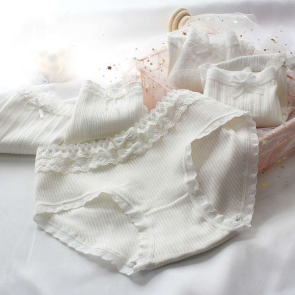 lace edge pure white, buttocks, cotton crotch, middle waist, women, girls, students' triangular shorts, Black;pink
lace edge pure white, buttocks, cotton crotch, middle waist, women, girls, students' triangular shorts, Black;pink