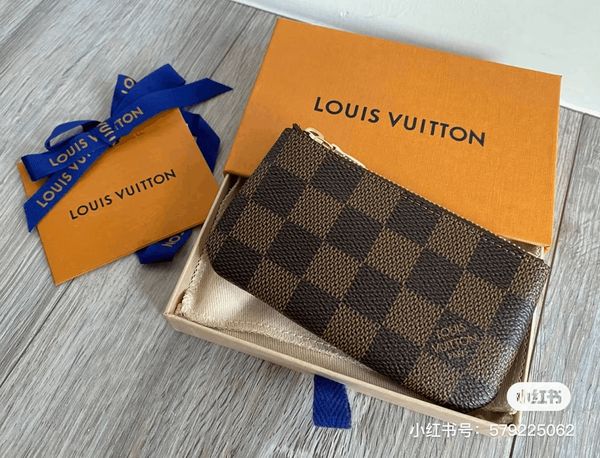 2021 key pouch pochette cles designers mini wallet fashion womens mens key ring credit card holder coin purse luxury bags gg's louis�, Red;black
2021 key pouch pochette cles designers mini wallet fashion womens mens key ring credit card holder coin purse luxury bags gg's louis�, Red;black