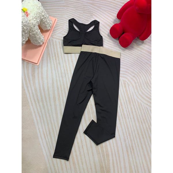 4.5 high end women's casual yoga sports set soft breathable comfortable cotton tank pencil pants 2 piece two, White
4.5 high end women's casual yoga sports set soft breathable comfortable cotton tank pencil pants 2 piece two, White