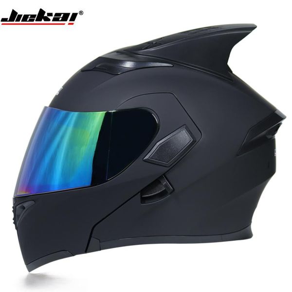 motorcycle helmets helmets, approved by grocery stores, men and women wearing double mirror masks 
motorcycle helmets helmets, approved by grocery stores, men and women wearing double mirror masks