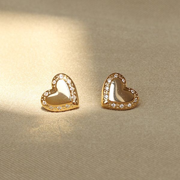 exaggerated zircon heart shaped love golden plated women's earrings fashion jewelry super beautiful accessories
exaggerated zircon heart shaped love golden plated women's earrings fashion jewelry super beautiful accessories