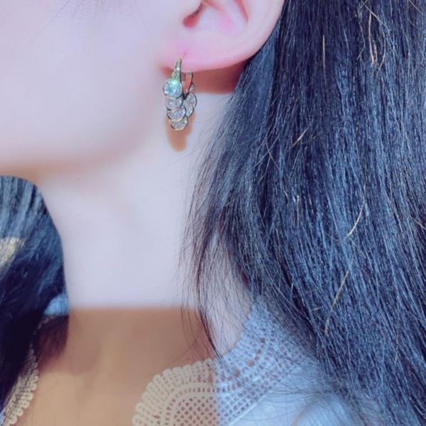 shining tassels zircon earring super charm rhinestone temperament fashion engagement ear stud lady wedding pendant, Golden;silver
shining tassels zircon earring super charm rhinestone temperament fashion engagement ear stud lady wedding pendant, Golden;silver